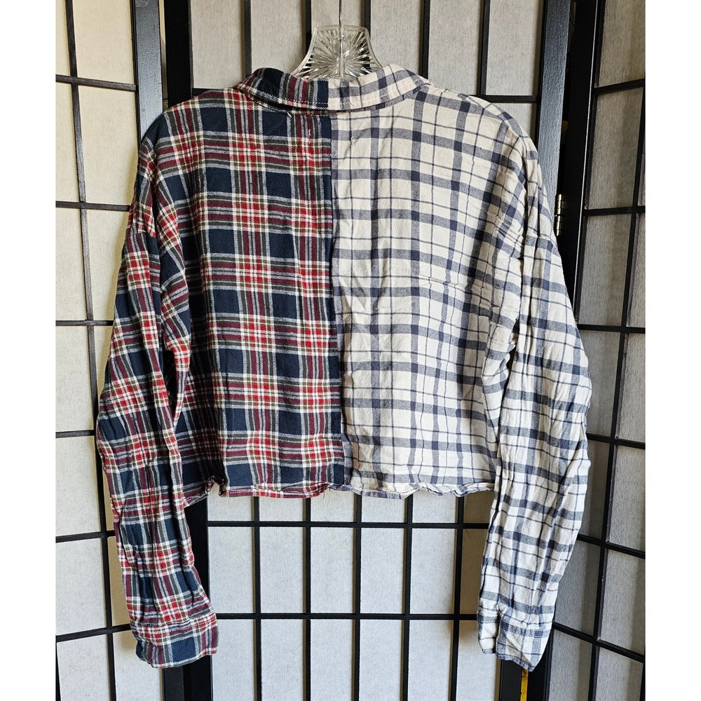 Rsq Split Plaid Cropped Flannel Button Shirt Blue… - image 7